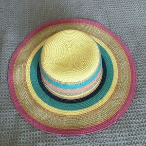 Women’s floppy sun hat